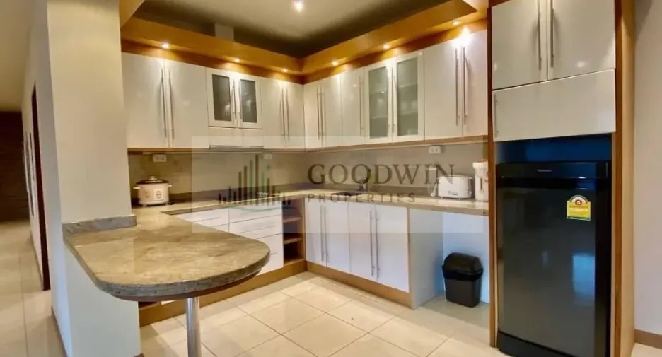 For sale 3 ベッドルーム condo in Pratumnak, Pattaya