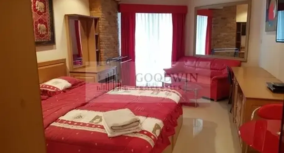 For rent and for sale studio condo in Jomtien, Pattaya
