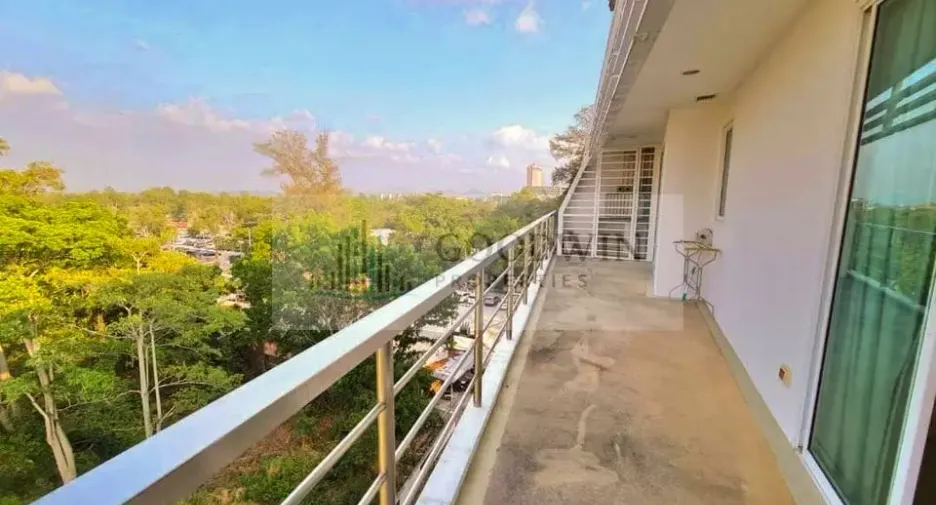 For sale 1 bed condo in Na Jomtien, Pattaya