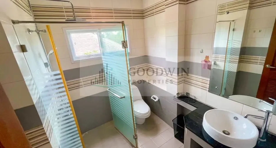 For rent and for sale 4 bedrooms house in Huay Yai, Pattaya