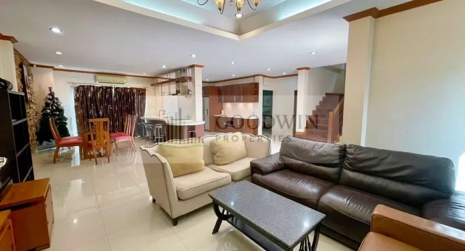 For rent and for sale 4 bedrooms house in Huay Yai, Pattaya