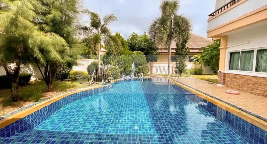 For rent and for sale 4 bedrooms house in Huay Yai, Pattaya