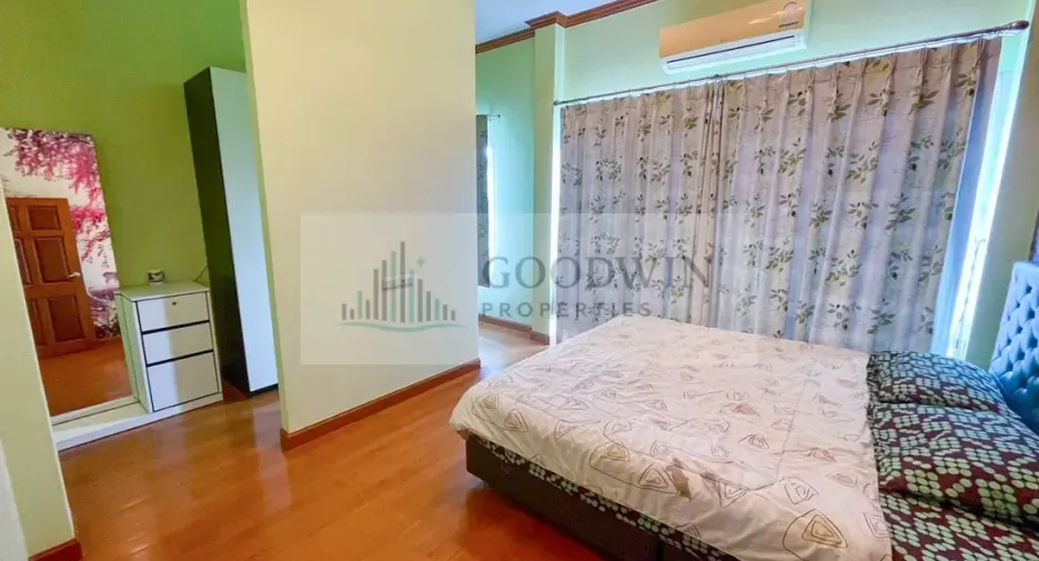For rent and for sale 4 bedrooms house in Huay Yai, Pattaya
