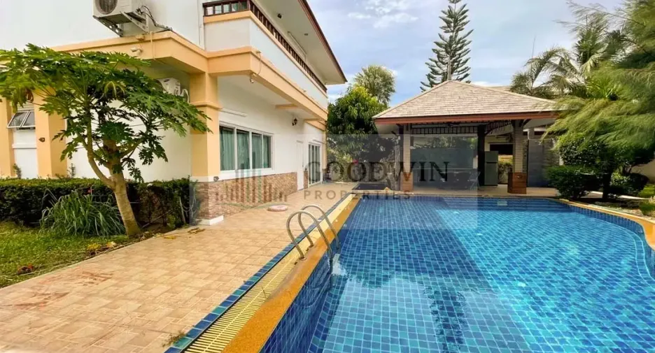 For rent and for sale 4 bedrooms house in Huay Yai, Pattaya