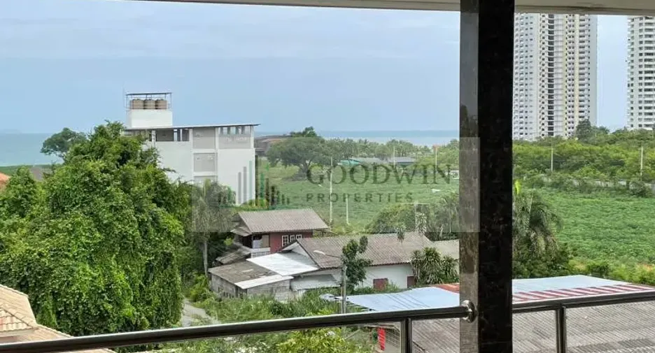 Haus zum Kauf mit 7 Zimmer in Sattahip, Chonburi