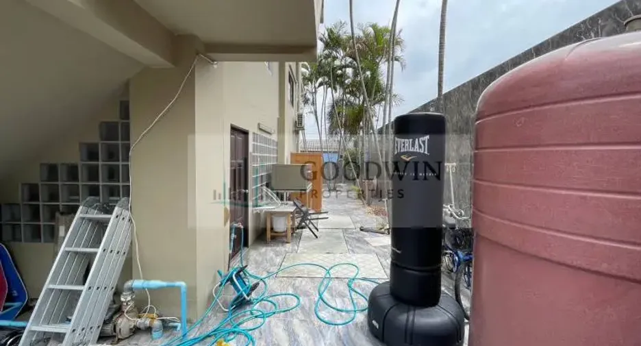 Haus zum Kauf mit 7 Zimmer in Sattahip, Chonburi
