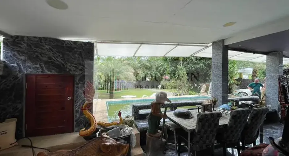 Haus zum Kauf mit 7 Zimmer in Sattahip, Chonburi