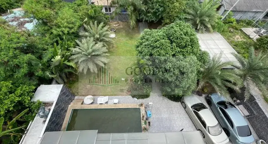 Haus zum Kauf mit 7 Zimmer in Sattahip, Chonburi