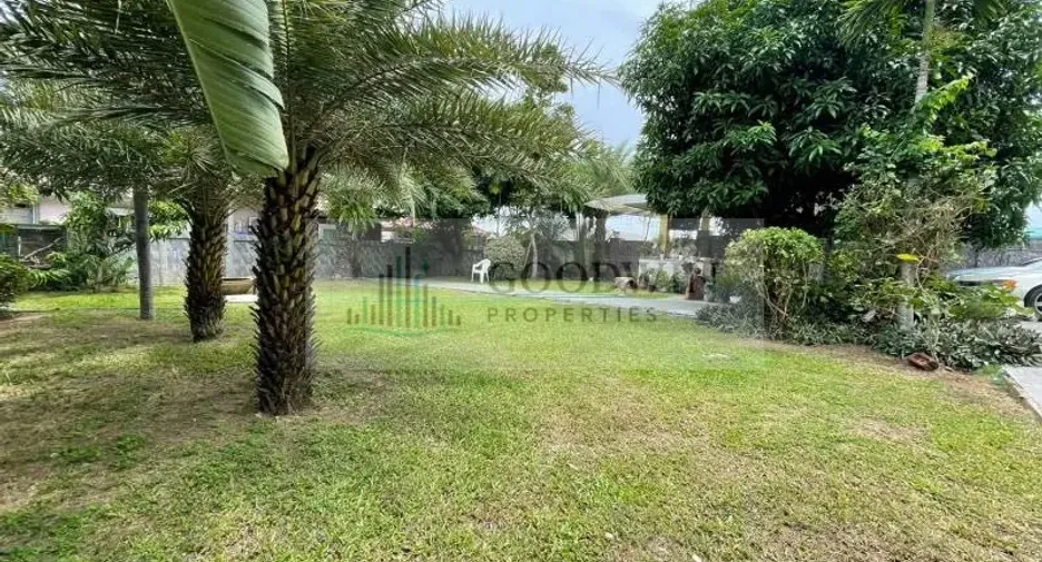 Haus zum Kauf mit 7 Zimmer in Sattahip, Chonburi