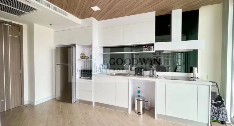 À louer et à vendre 3 chambres condo à Bang Saray, Pattaya