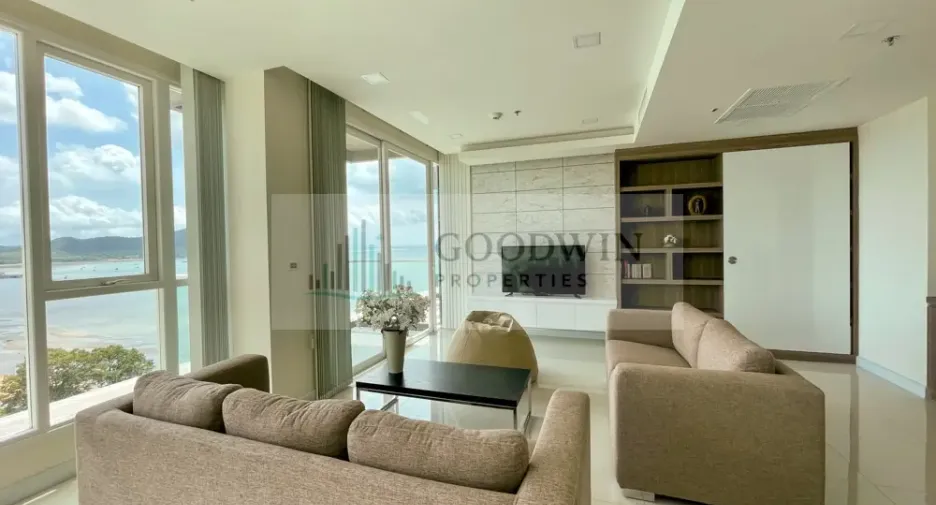 À louer et à vendre 3 chambres condo à Bang Saray, Pattaya
