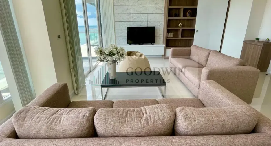 À louer et à vendre 3 chambres condo à Bang Saray, Pattaya
