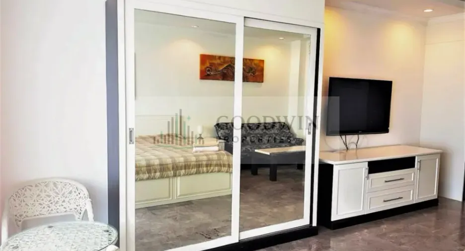 For rent studio condo 
