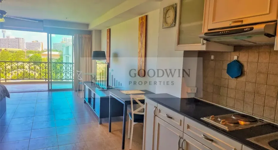 For rent and for sale studio condo in Jomtien, Pattaya