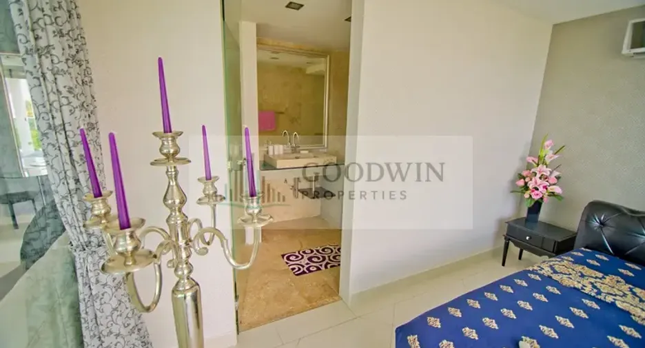 For rent 2 bedrooms condo in North Pattaya, Pattaya
