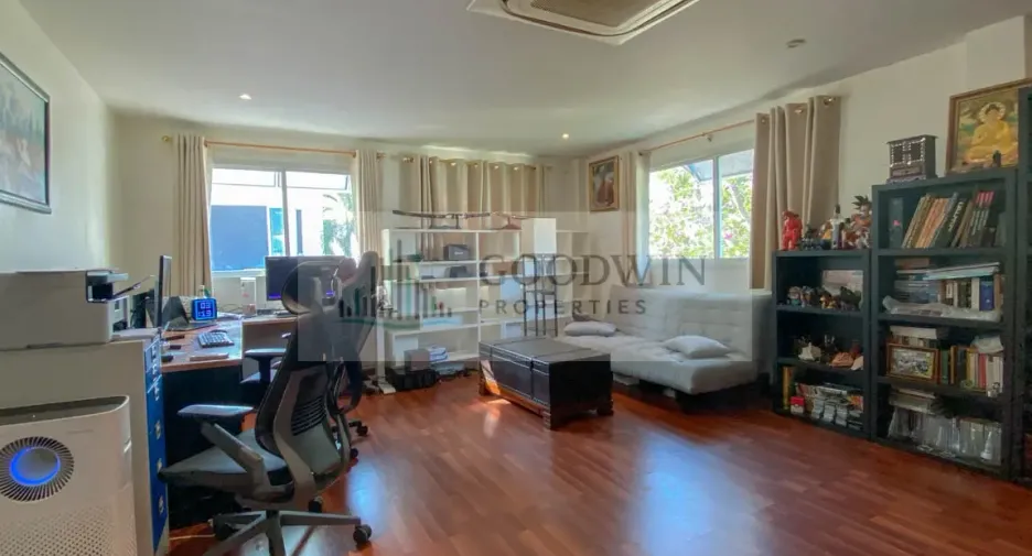 À vendre 5 chambres maison à Jomtien, Pattaya