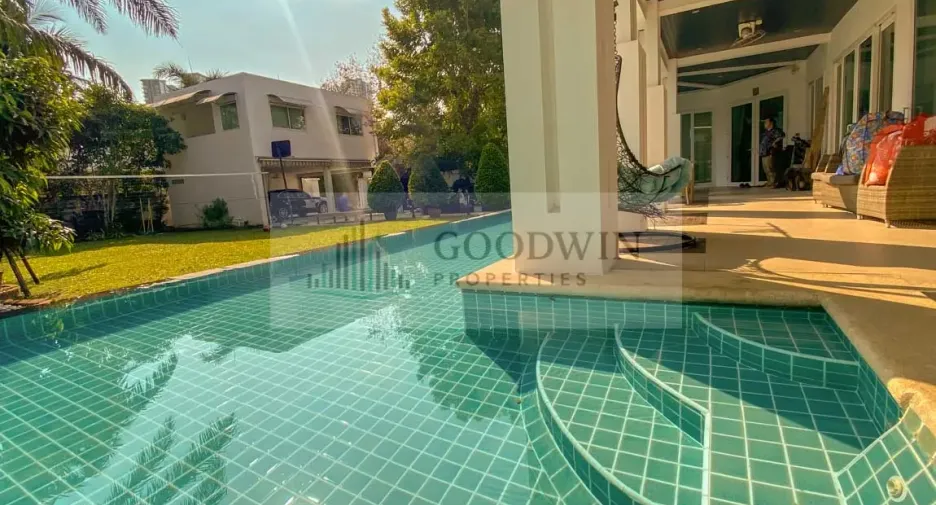 À vendre 5 chambres maison à Jomtien, Pattaya