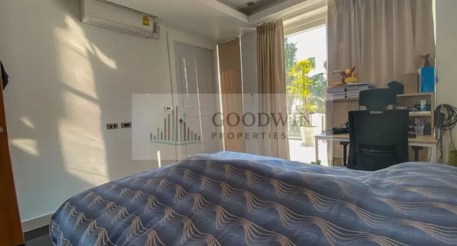 À vendre 5 chambres maison à Jomtien, Pattaya