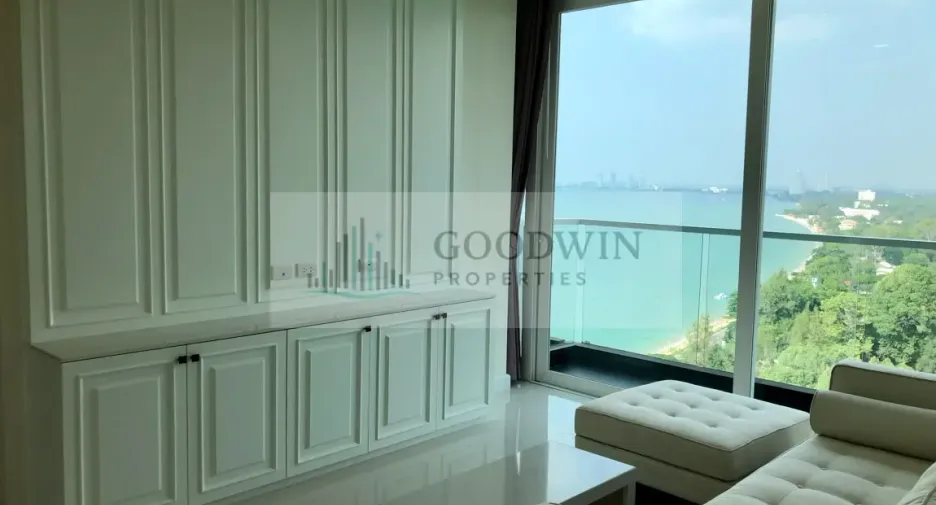 For rent そして for sale 2 ベッドルーム condo in Sattahip, Chonburi