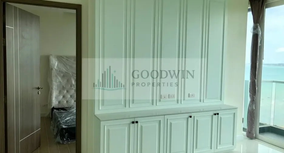 For rent そして for sale 2 ベッドルーム condo in Sattahip, Chonburi