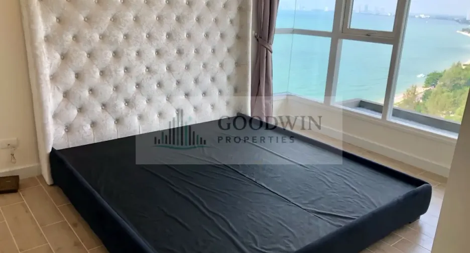 For rent そして for sale 2 ベッドルーム condo in Sattahip, Chonburi