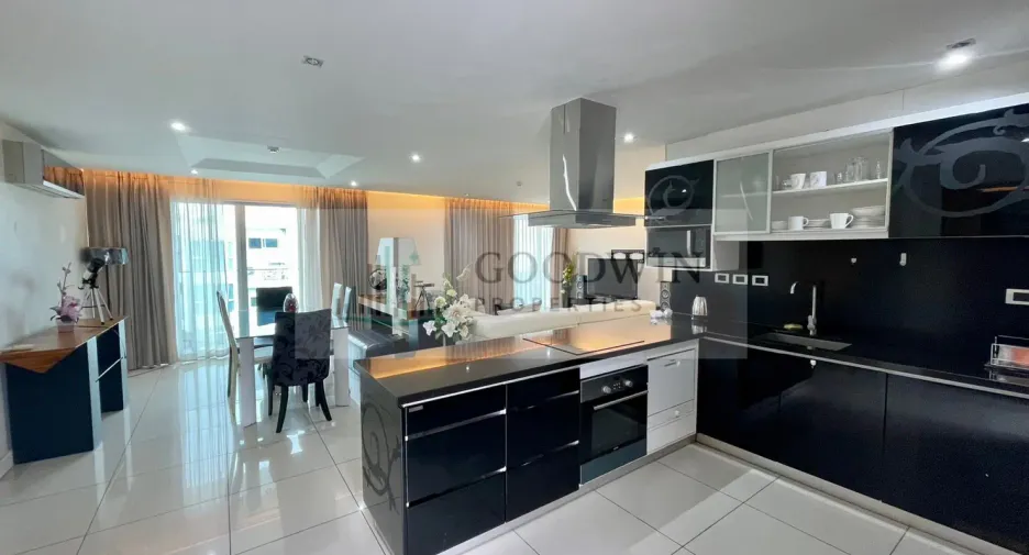 À vendre 2 chambres condo à Pratumnak, Pattaya