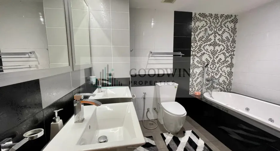 À vendre 2 chambres condo à Pratumnak, Pattaya