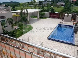À vendre 5 chambres maison à Sattahip, Chonburi
