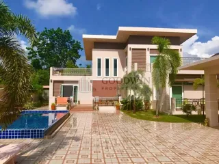 出售 5 卧室 独立屋 在 Sattahip, Chon Buri