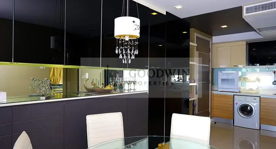 For rent そして for sale 3 ベッドルーム condo in Central Pattaya, Pattaya