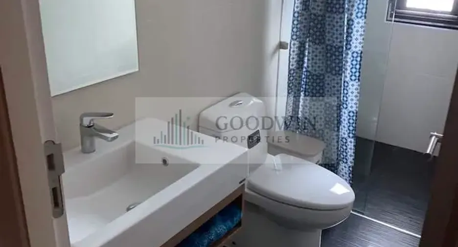 For rent and for sale 4 bedrooms townhouse in East Pattaya, Pattaya