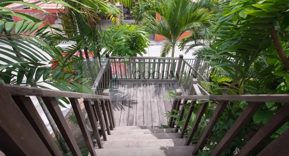 Casa en alquiler y en venta de 5 habitaciones en East Pattaya, Pattaya