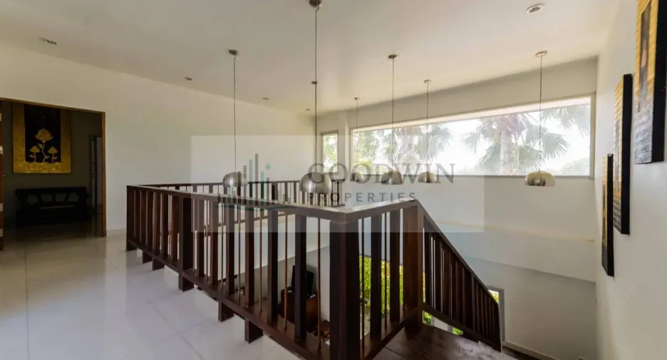 For rent and for sale 5 bedrooms house in Bang Lamung, Chonburi