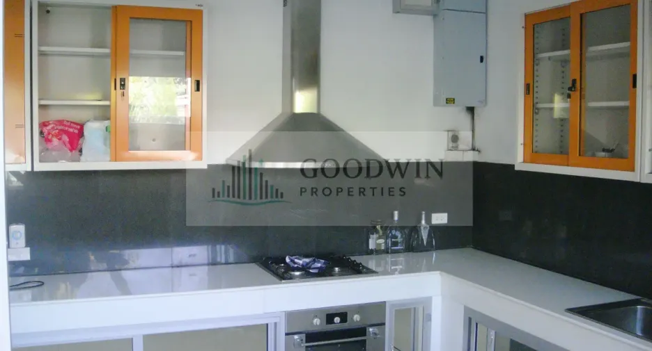For rent and for sale 5 bedrooms house in Bang Lamung, Chonburi