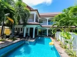 À louer et à vendre 5 chambres maison à Bang Lamung, Chonburi