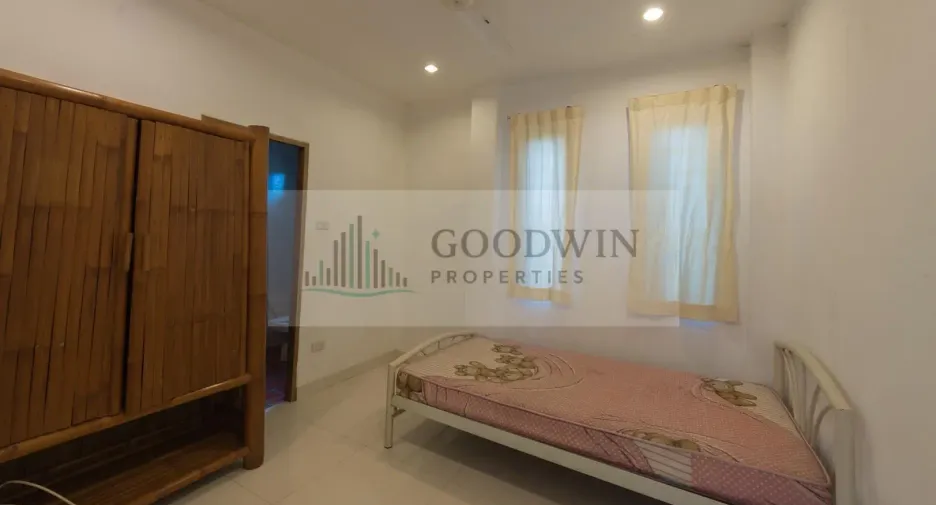For rent and for sale 5 bedrooms house in Bang Lamung, Chonburi