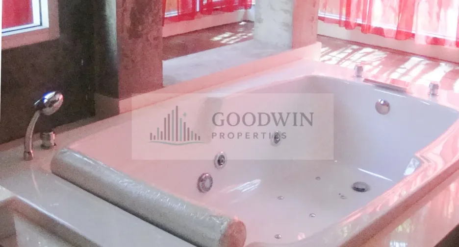 For rent and for sale 5 bedrooms house in Bang Lamung, Chonburi