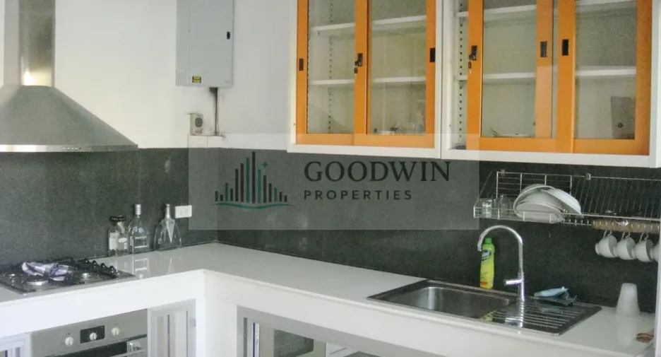 For rent and for sale 5 bedrooms house in Bang Lamung, Chonburi