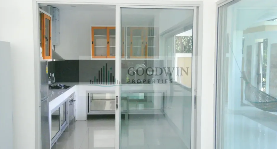 For rent and for sale 5 bedrooms house in Bang Lamung, Chonburi