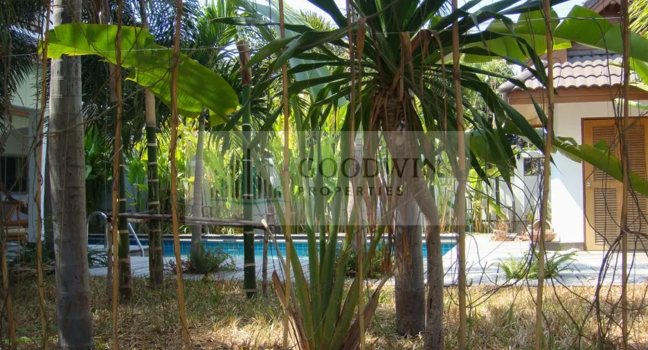 For rent and for sale 5 bedrooms house in Bang Lamung, Chonburi