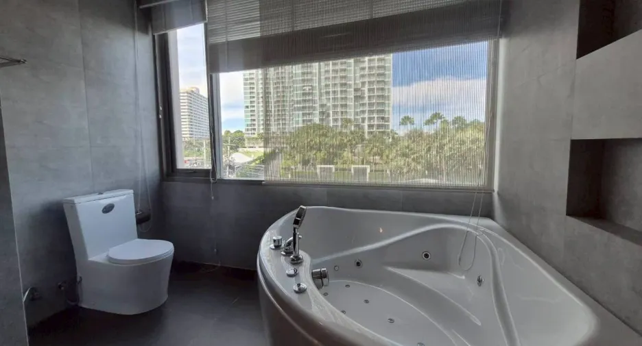 For rent 1 bed condo in North Pattaya, Pattaya