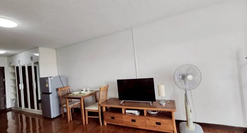 For rent studio condo in Mueang Chiang Mai, Chiang Mai