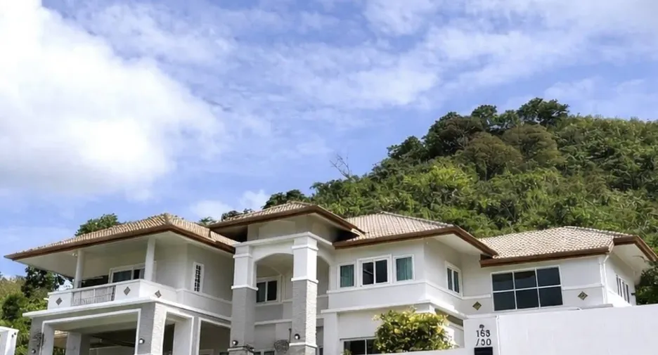 Villa en alquiler de 7 habitaciones en Thalang, Phuket