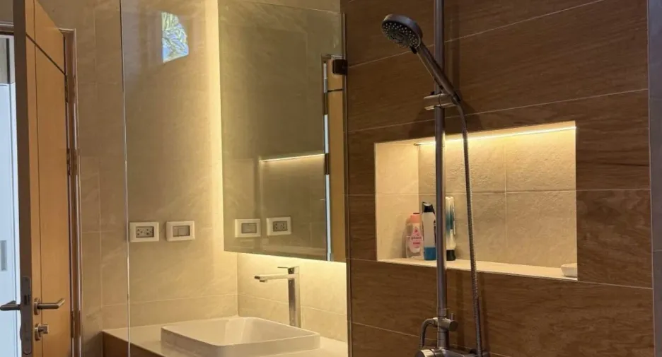 For rent 4 bedrooms villa in Mueang Phuket, Phuket