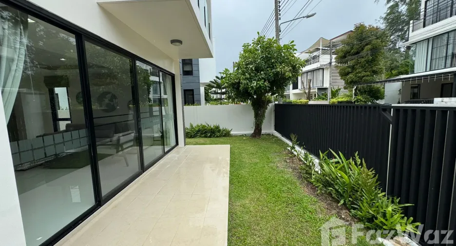 For sale 5 bedrooms villa in Thalang, Phuket