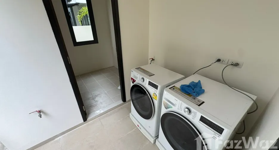 For sale 5 bedrooms villa in Thalang, Phuket