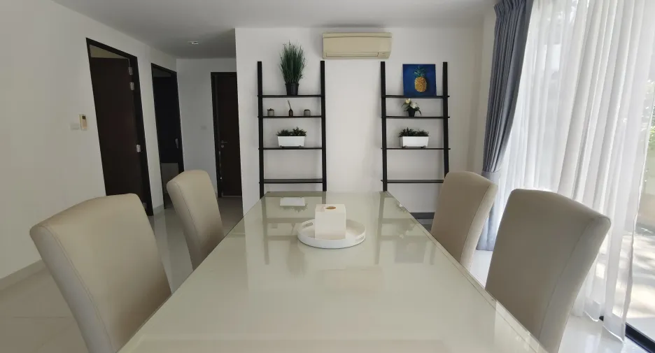 For sale 5 bedrooms villa in Thalang, Phuket