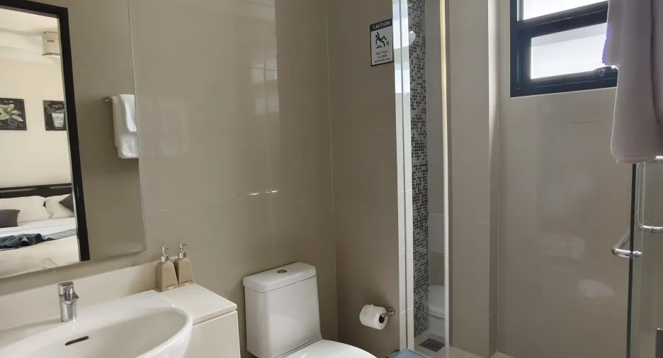 For sale 5 bedrooms villa in Thalang, Phuket