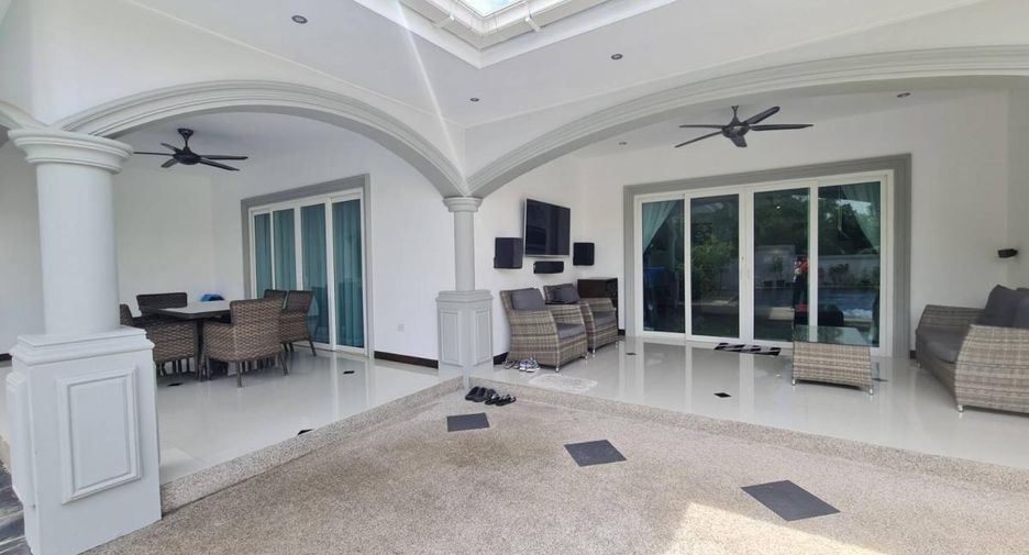 For sale 2 bedrooms villa in South Pattaya, Pattaya