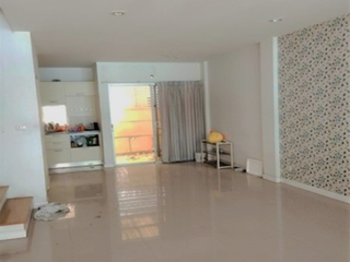 For sale 4 bedrooms townhouse in Lat Krabang, Bangkok